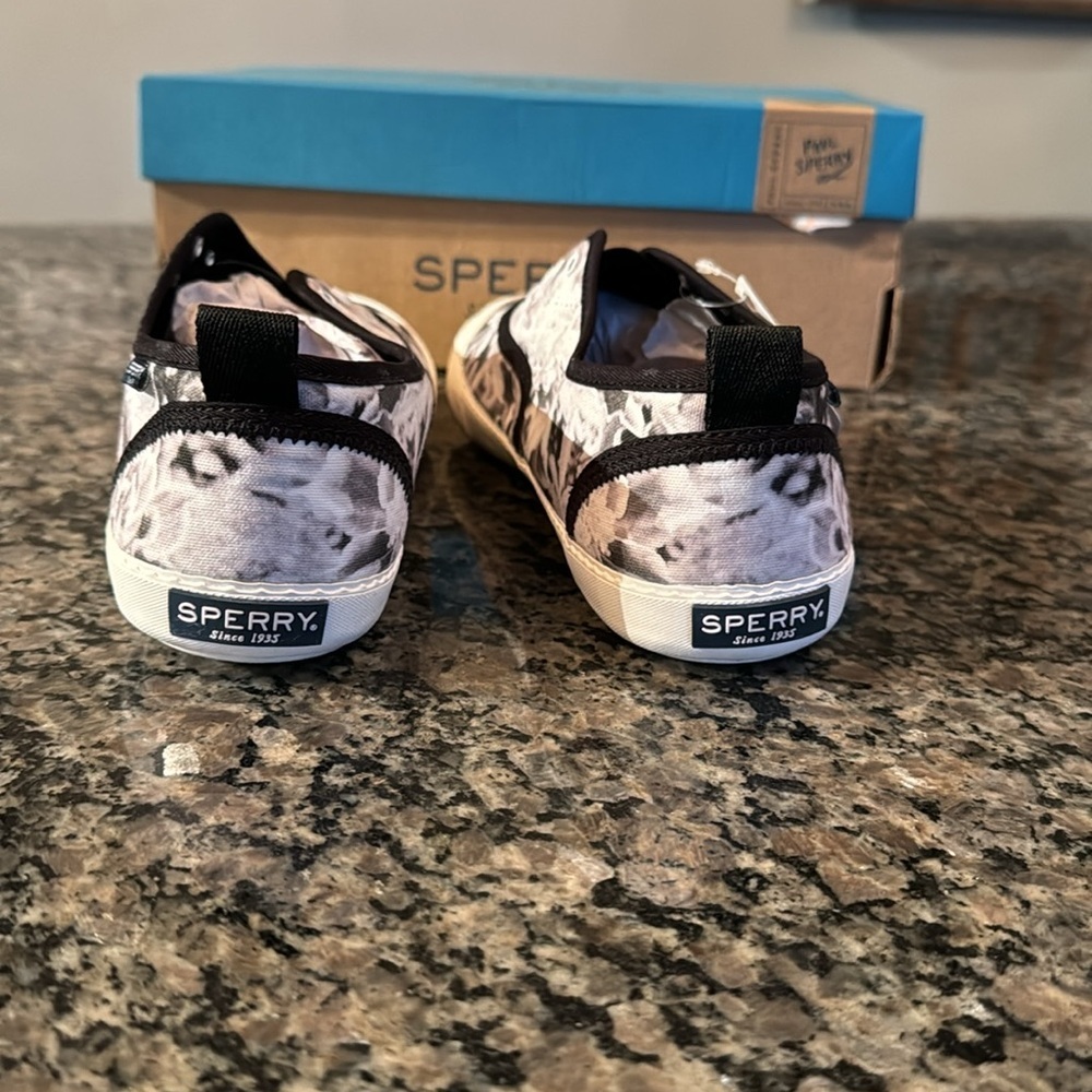 Sperry Sayel Clew Floral Xray NIB 7.5 - Picture 7 of 10